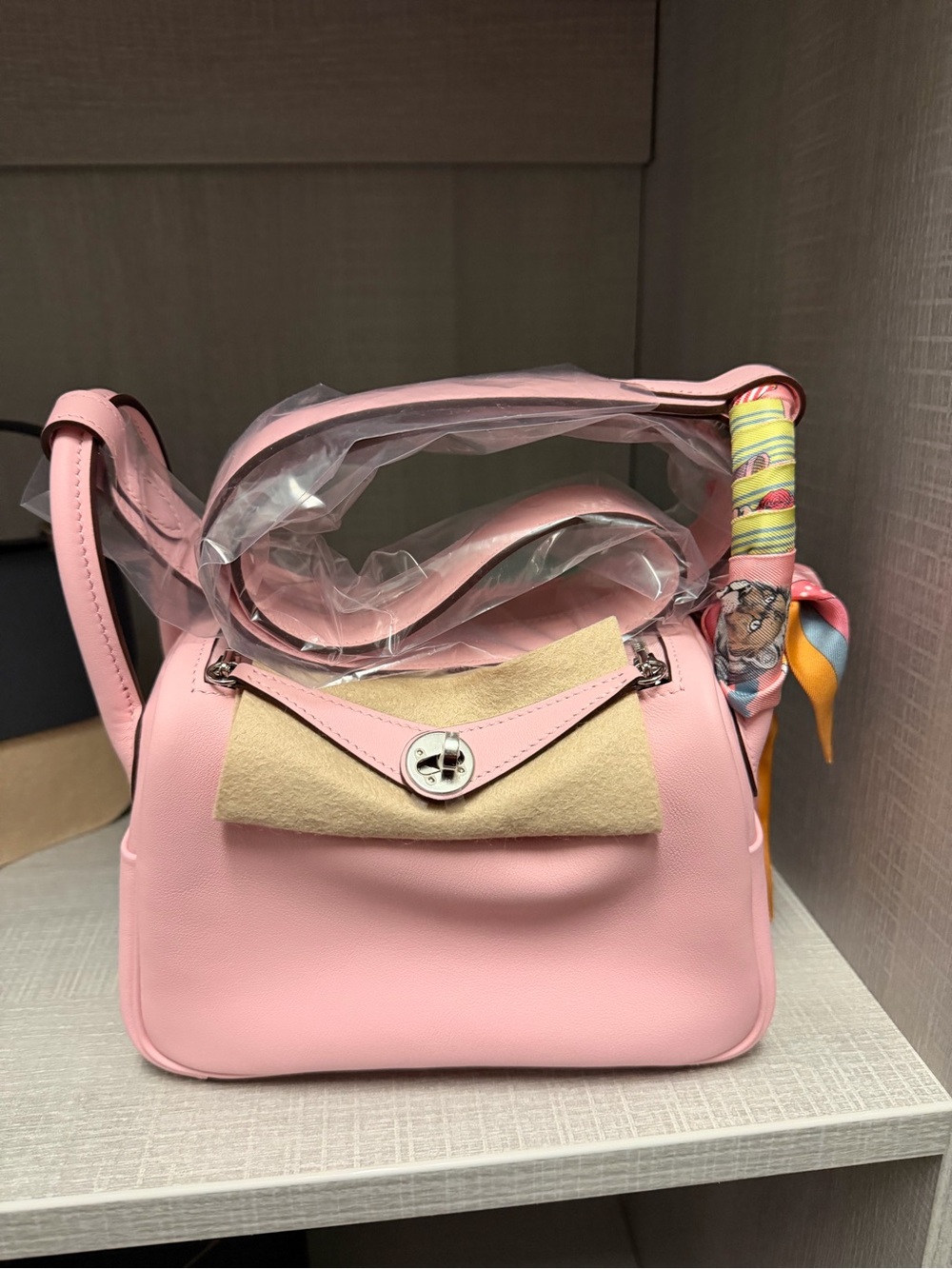 HERMÈS Lindy Rose Sakura Veau Swift Handbag Pink Swift Mini Bag NWT